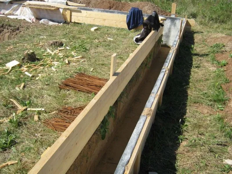 Сборка опалубки для ленточного фундамента без ошибок: советы от ...