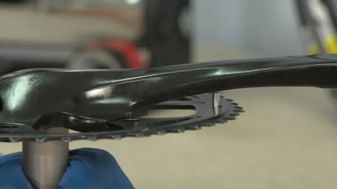 Способы открутить болт с внутренним шестигранником - чем открутить болт ...